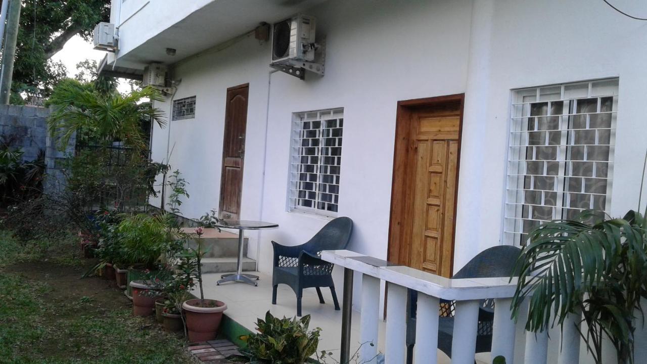 Corner Bay Apartments Beau Vallon,Mahe Victoria Exterior foto